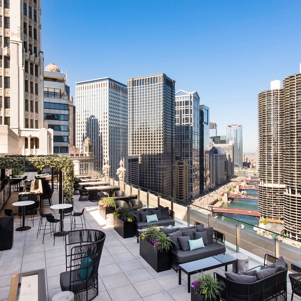 Lh Rooftop Restaurant Chicago Il Opentable