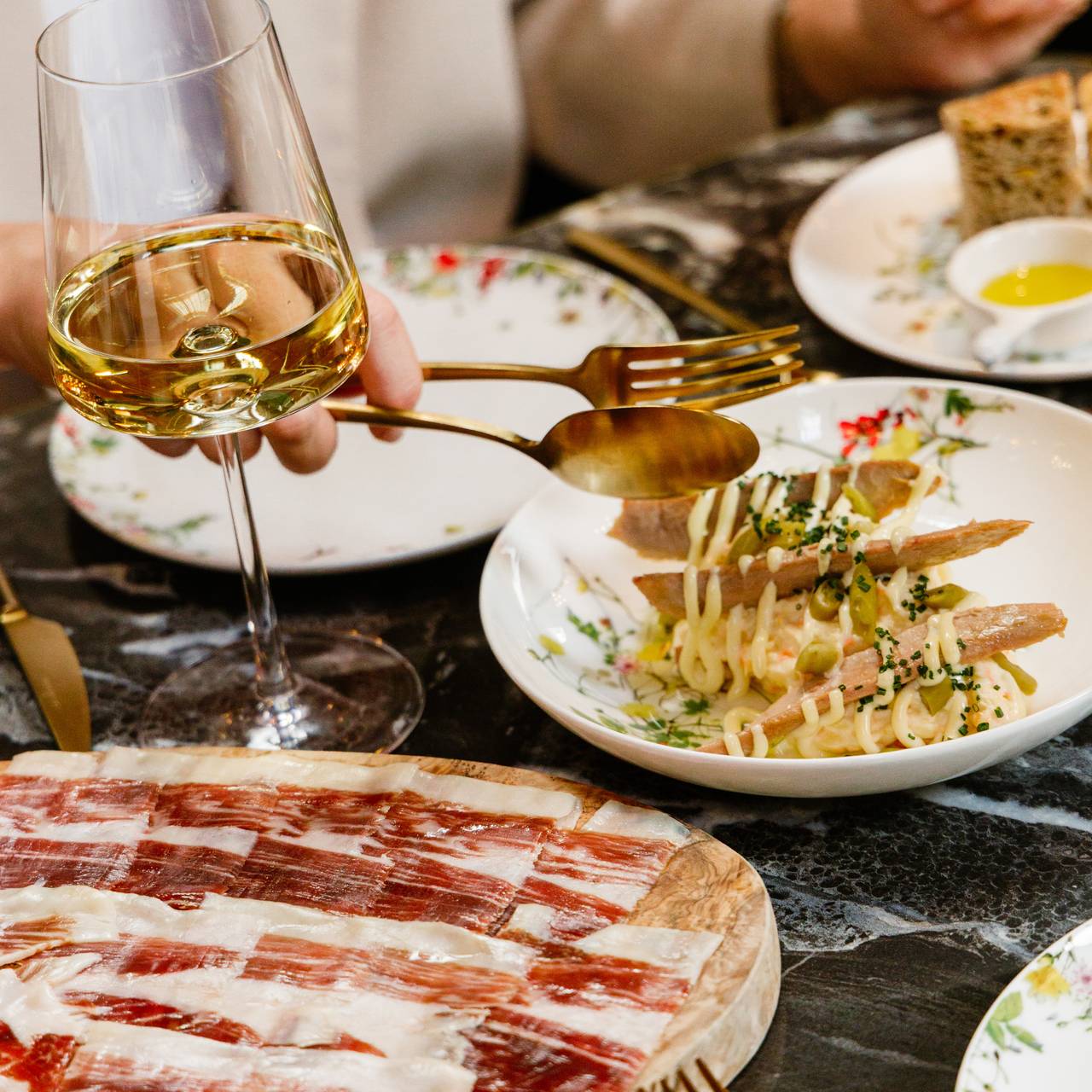 Gonzalo ilumina el camino de Xabi Alonso - Yahoo Noticias, image size:1280x1280