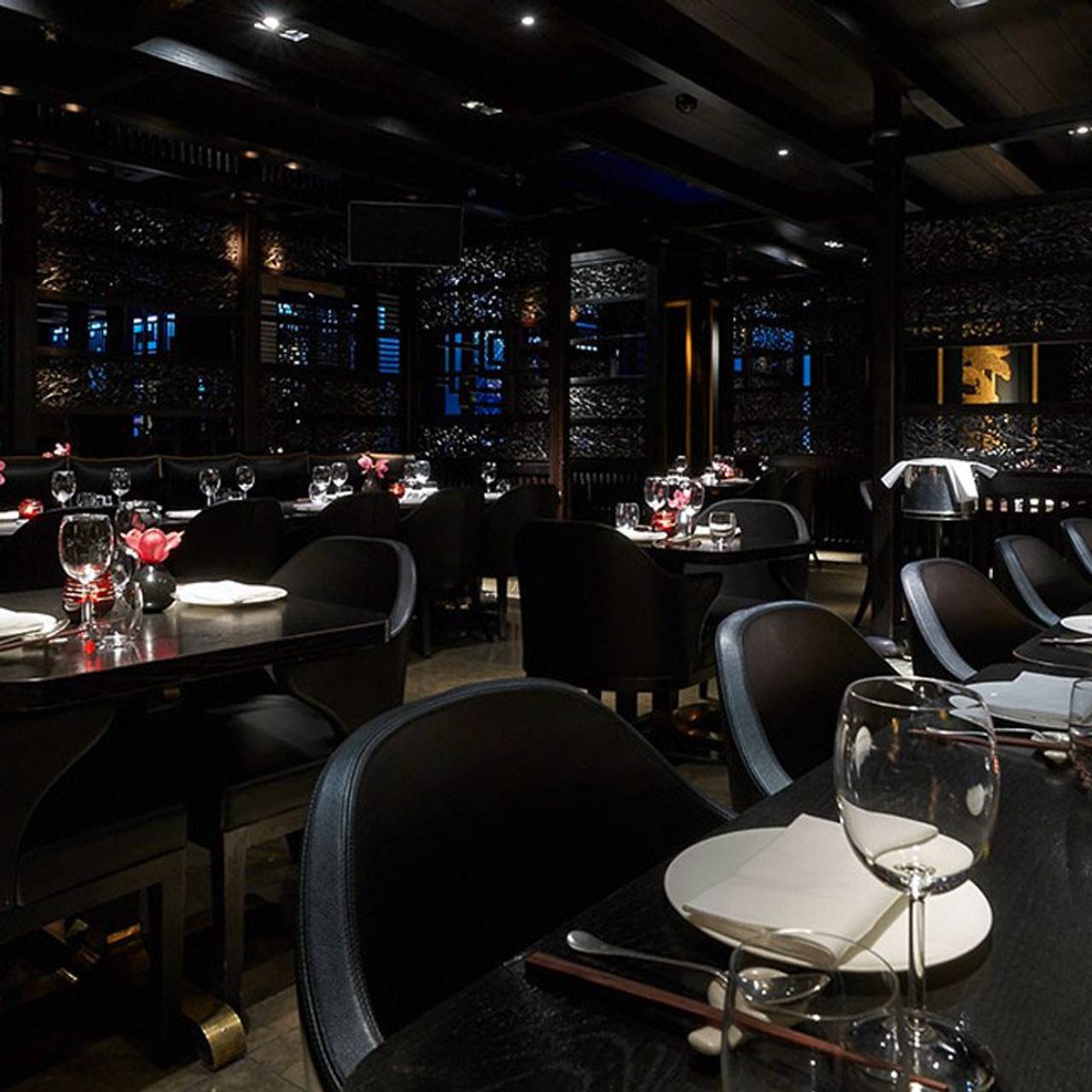 Rustig dating spots Singapore