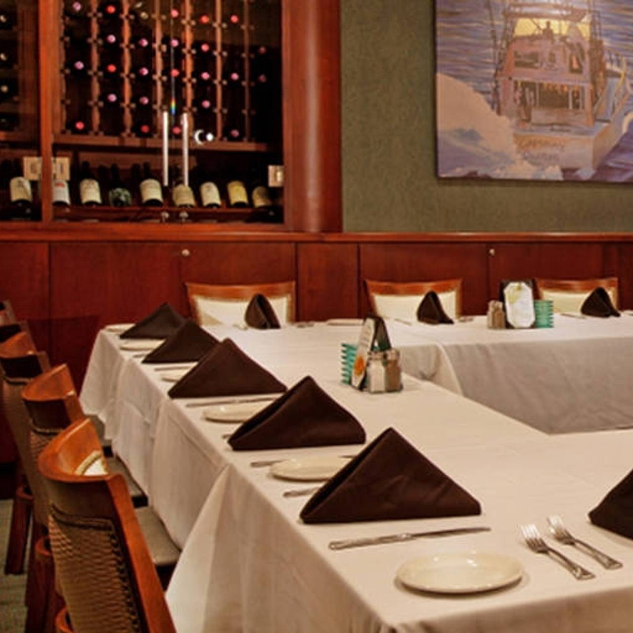 Mitchell S Fish Market Cleveland Restaurant Woodmere Oh Opentable Mitchell S Fish Market Cleveland Woodmere