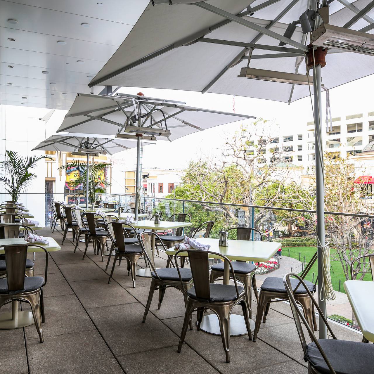 Nordstrom The Grove >> Bar Verde Nordstrom At The Grove Restaurant Los Angeles Ca Nordstrom The Grove >> Bar Verde Nordstrom At The Grove Restaurant Los Angeles Ca