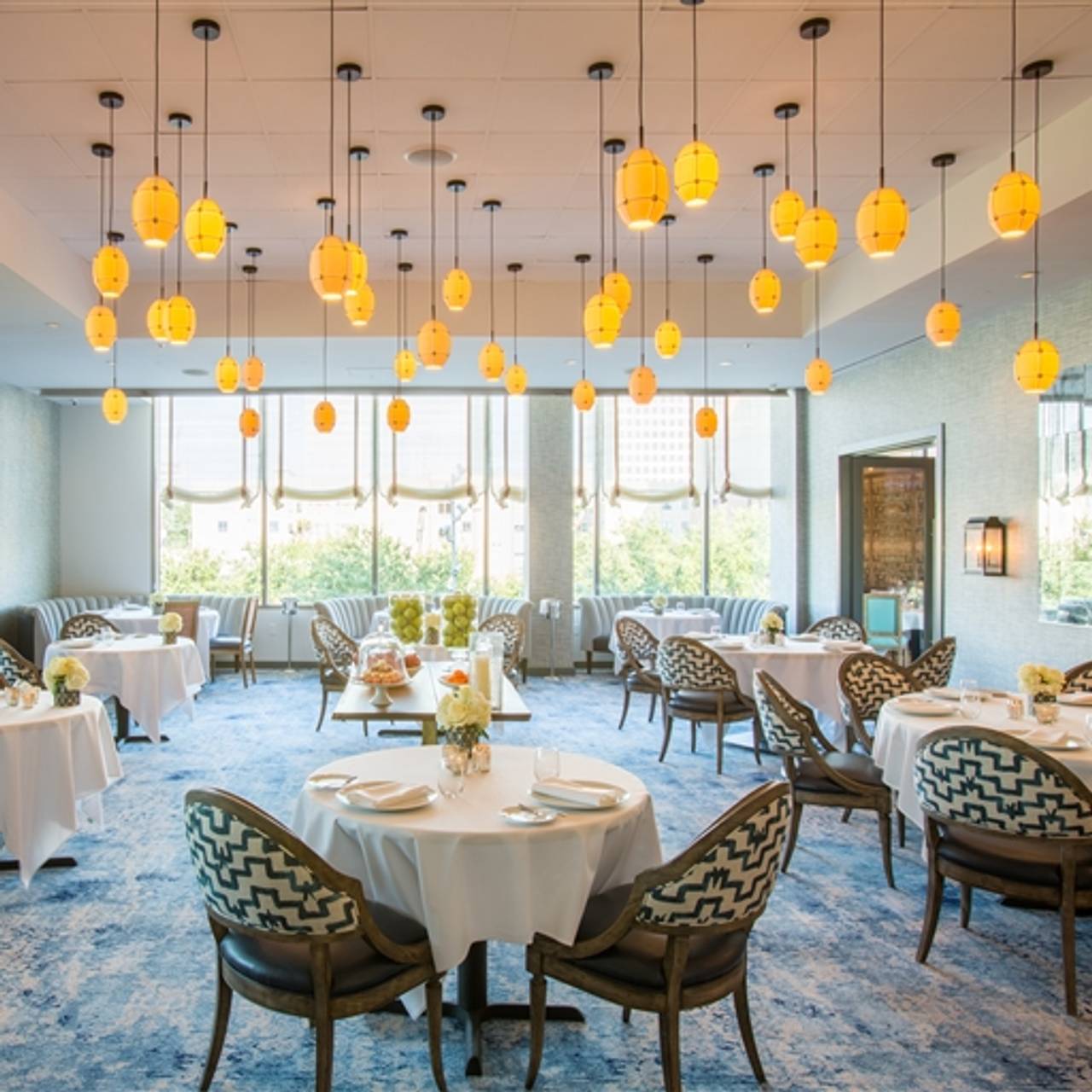 La Table Château Restaurant Houston Tx Opentable La Table Château Houston Tx