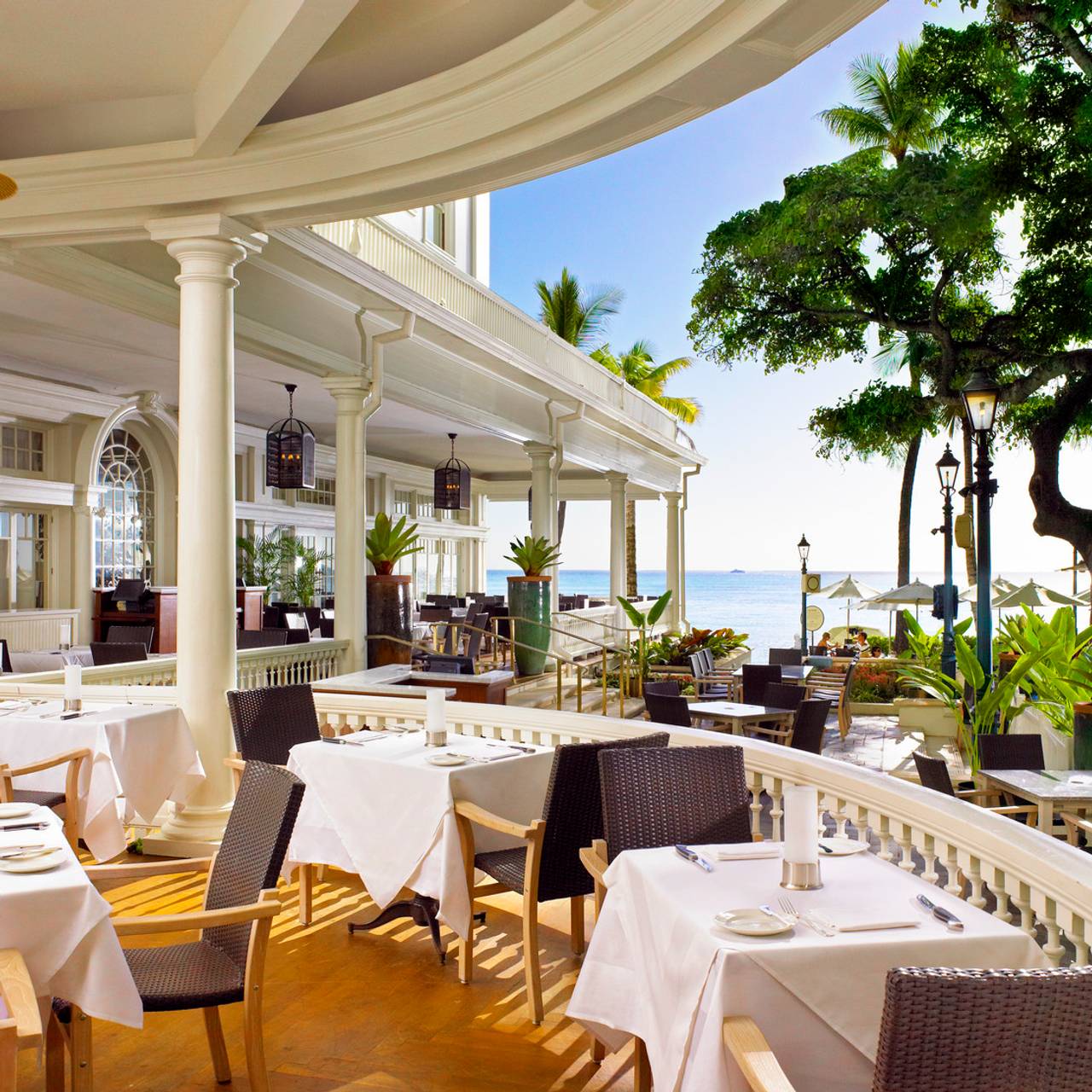 Veranda Moana Surfrider Restaurant Honolulu Hi Opentable