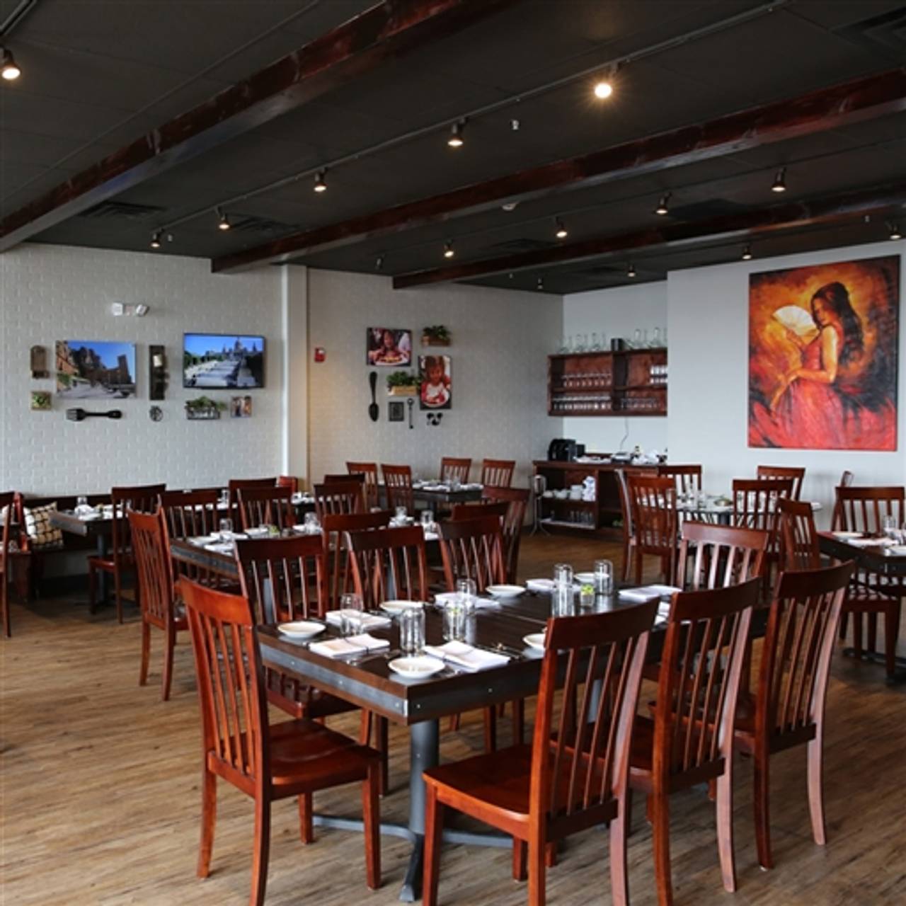 Permanently Closed Aro Bar De Tapas Restaurant Williamsville Ny Aro Bar De Tapas Williamsville Ny