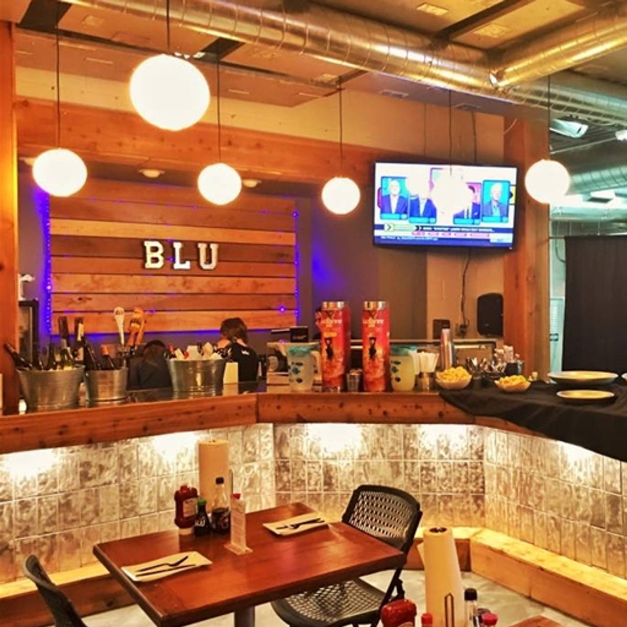 Blu Fresh Fish Marketplace Restaurant Bentonville Ar Opentable Blu Fresh Fish Marketplace Bentonville Ar
