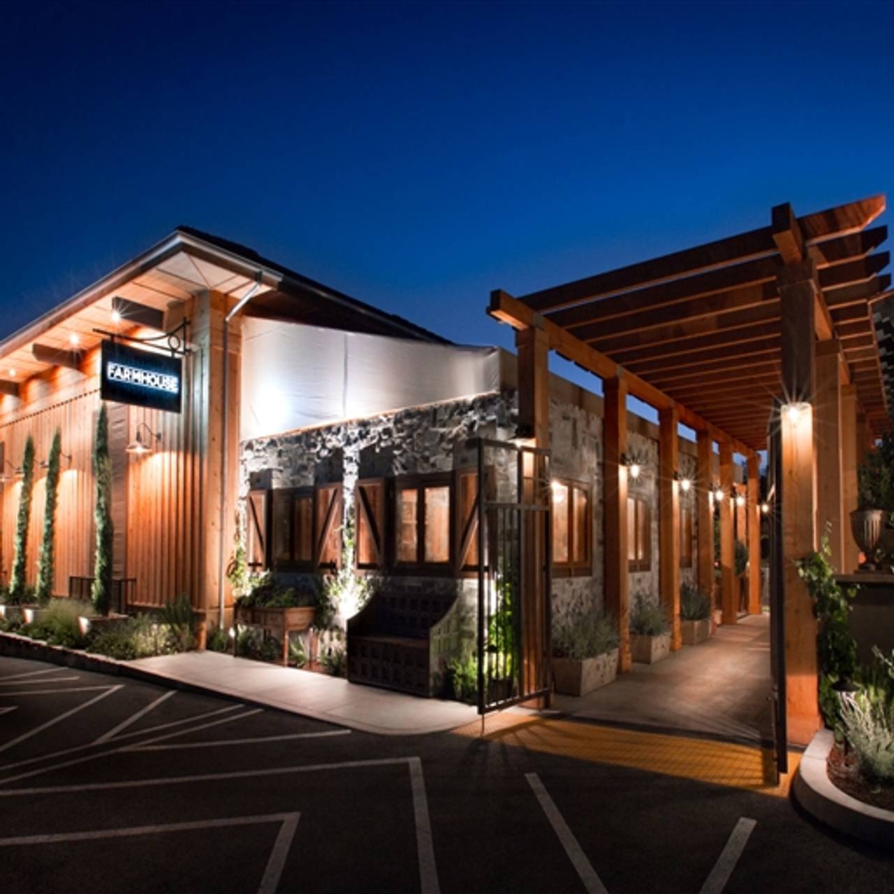 Farmhouse At Rogers Gardens Restaurant Corona Del Mar Ca Opentable Farmhouse At Rogers Gardens Corona Del Mar Ca