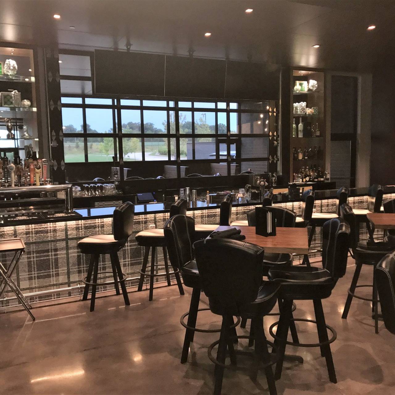 Range Grill Golf Restaurant Urbandale Ia Opentable