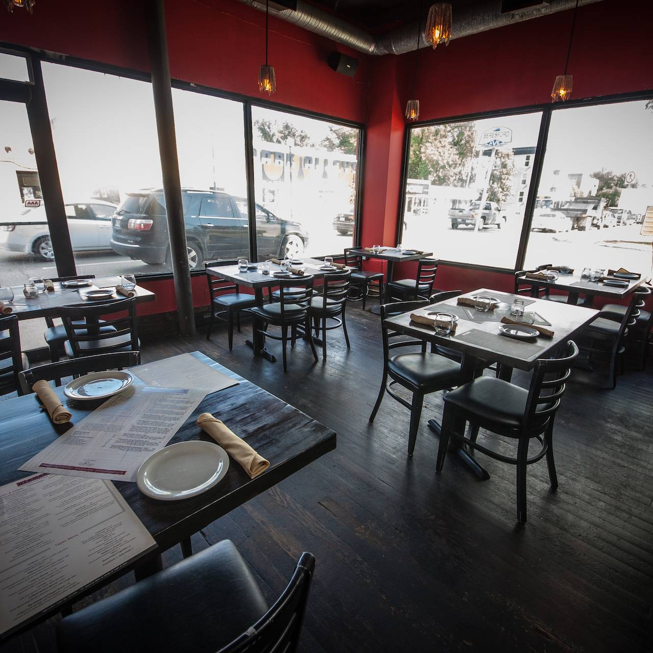 Hermanos Restaurant South Osborne Winnipeg Mb Opentable