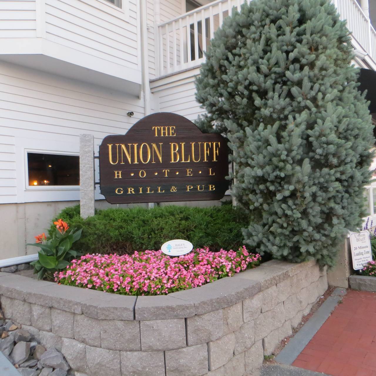 The Union Grill Bluff Hotel Restaurant York Beach Me The Union Grill Bluff Hotel Restaurant York Beach Me Opentable