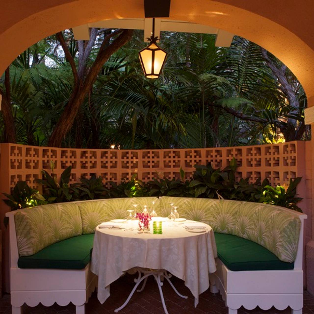 Polo Lounge The Beverly Hills Hotel Restaurant Ca Polo Lounge The Beverly Hills Hotel Ca