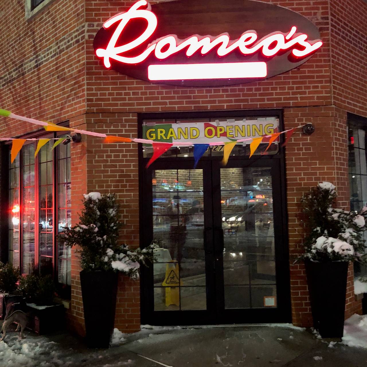 Romeos Italian Restaurant Jackson Heights Ny Opentable