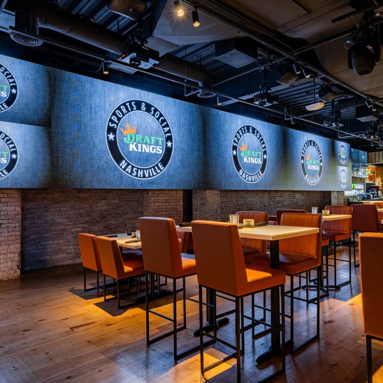 DraftKings Sports & Social - Updated 2024, Unspecified Restaurant in  Nashville, TN