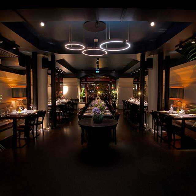 Heart Restaurant Bar Restaurant Munchen By Opentable