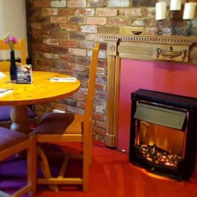 The French Horn Updated 2024, French Restaurant in Alton, ENG