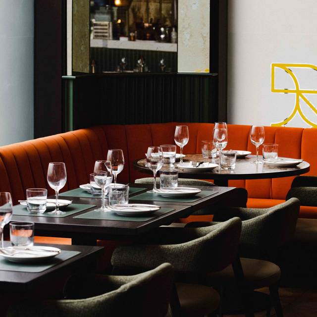 The Fellini - Updated 2024, Italian Restaurant in London, Greater London