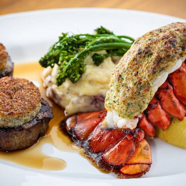 Cooper's Hawk Winery & Restaurant Waterford Lakes Orlando, FL