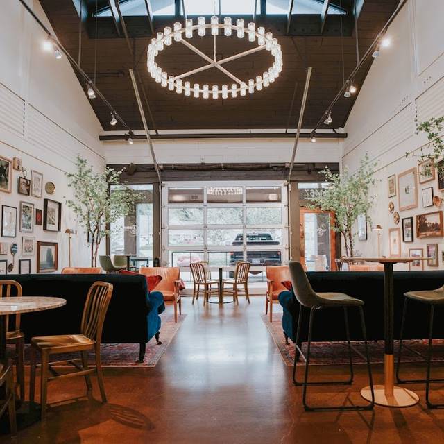 Damsel Cellars Hollywood Hills Updated 2024, Winery in Woodinville, WA