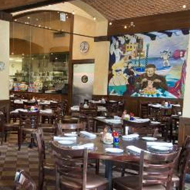 10 Restaurants Near Galveston Island Convention Center Opentable Grotto Galveston San Luis Resort