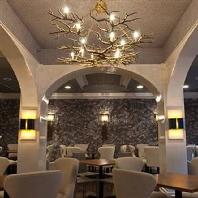 10 Restaurants Near Hilton Lexington Downtown Opentable