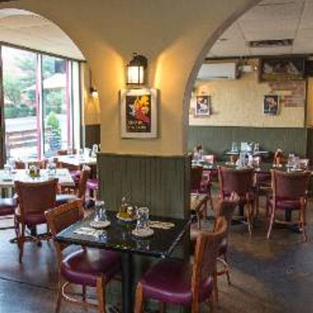 10 Restaurants Near Rosslyn Metro Station Opentable