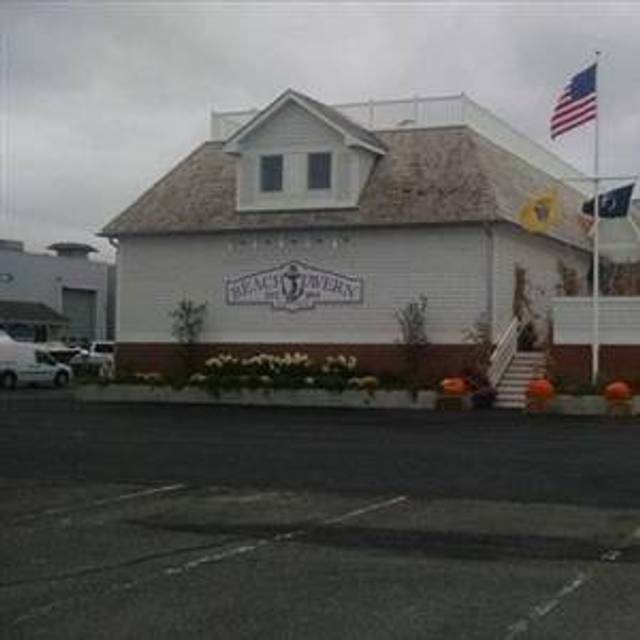 Beach Tavern Channel Club Marina Restaurant Monmouth Beach, NJ