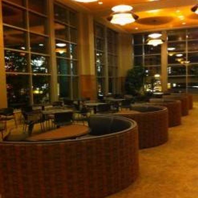 31 Restaurants Near Benaroya Hall Opentable Muse At Benaroya Hall