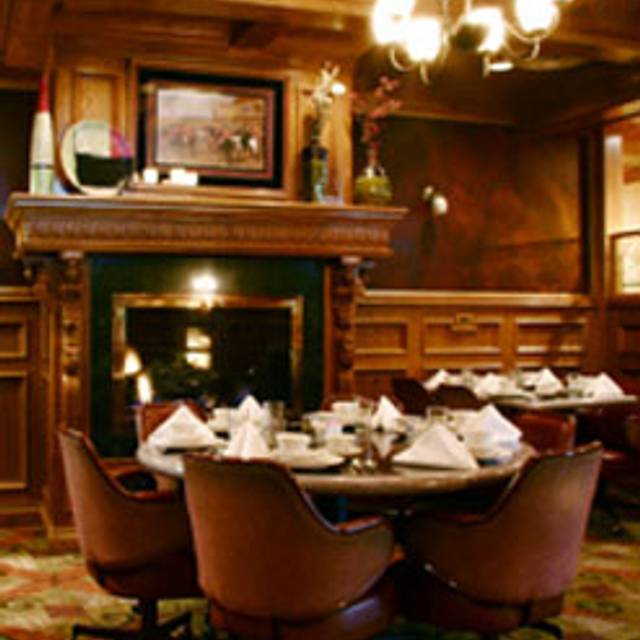 77 Restaurants Near Hilton Chicago Oak Lawn Opentable
