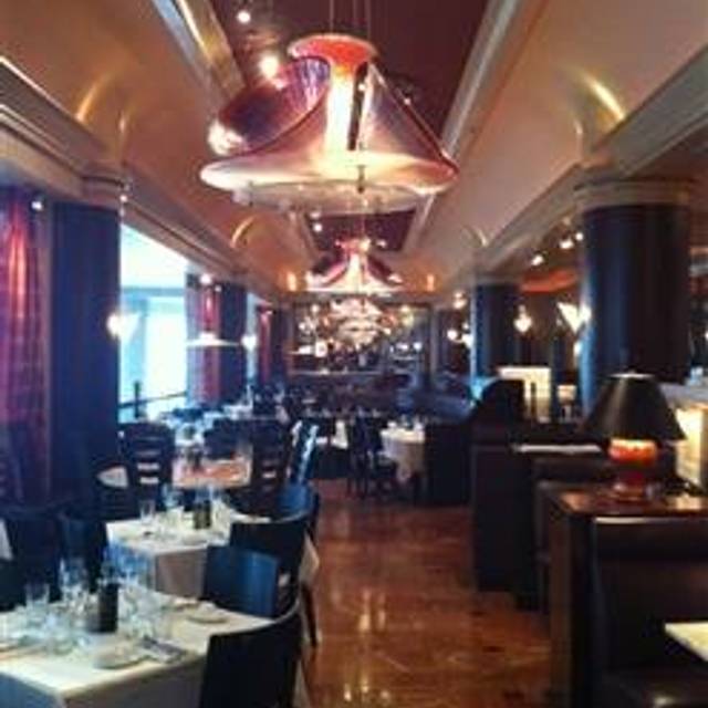 10 Restaurants Near Motif Seattle Opentable Palomino Seattle
