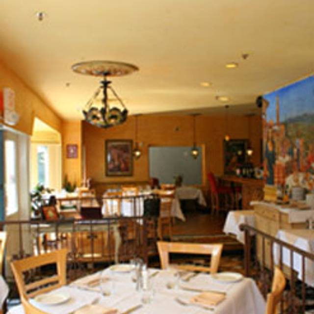 22 Restaurants Near Charlotte Marriott Southpark Opentable