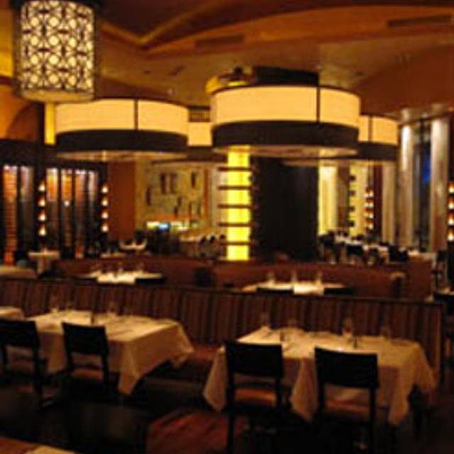 23 Restaurants Near Mohegan Sun Arena Opentable Bar Americain At Mohegan Sun