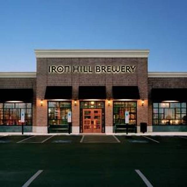 10 Restaurants Near Montgomeryville Mall Opentable Iron Hill Brewery North Wales