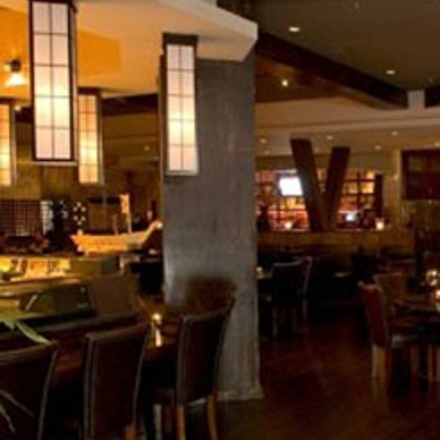 10 Restaurants Near Valencia Mall Ping Center Opentable
