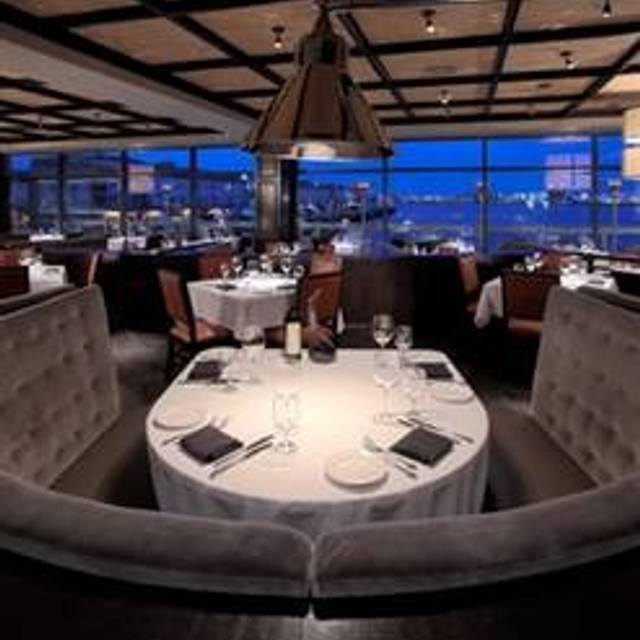 10 Restaurants Near Renaissance Boston Waterfront Hotel Opentable