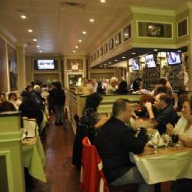 10 Restaurants Near Belmont Park Race Track Opentable Park Place Restaurant Bar