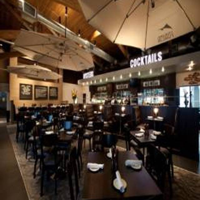 10 Restaurants Near Pensacola Beach Opentable The Grand Marlin Of Pensacola Beach