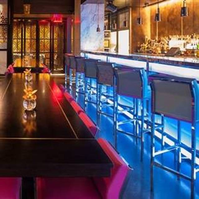 10 Restaurants Near 42nd Street Port Authority Bus Terminal Opentable