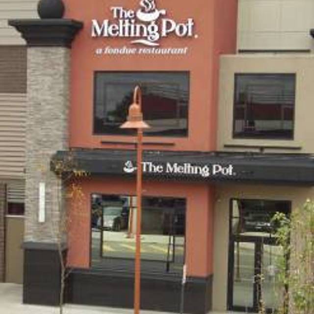 10 Restaurants Near Walden Galleria Mall Opentable The Melting Pot Buffalo