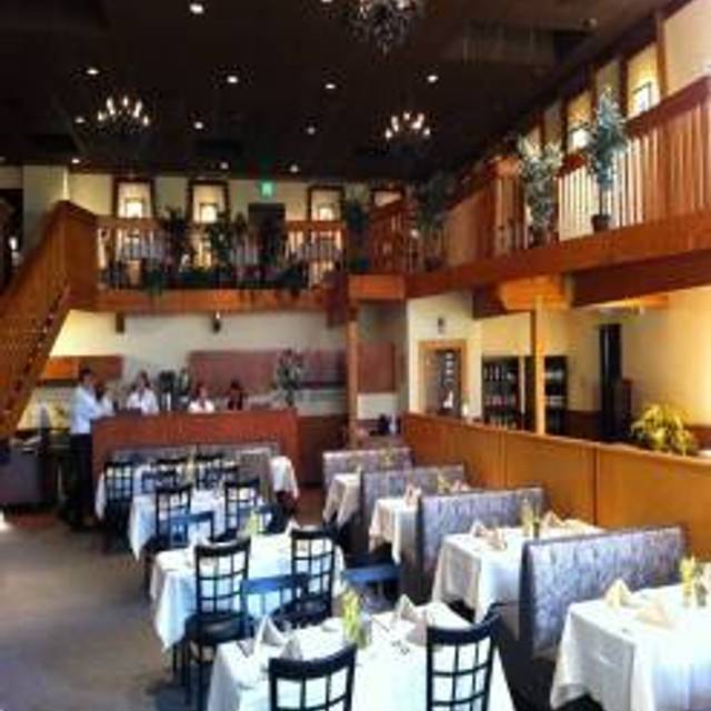 10 Restaurants Near Hunt Valley Mall Ping Center Opentable