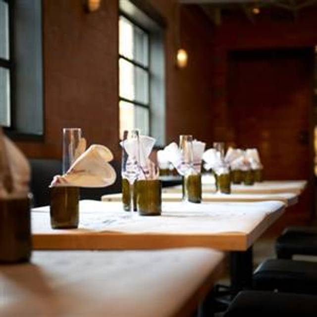 10 Restaurants Near Buffalo Bayou Park Opentable