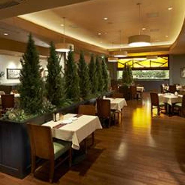 10 Restaurants Near Potawatomi Opentable Bella Italiana At Potawatomi Bingo