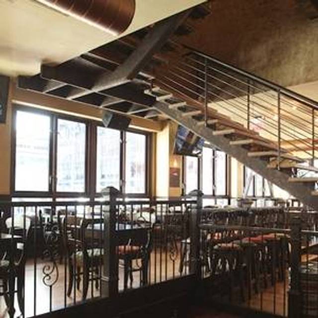 10 Restaurants Near 42nd Street Port Authority Bus Terminal Opentable
