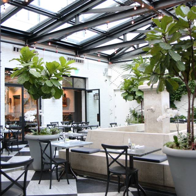 Oxford Exchange Restaurant Tampa Fl Opentable Oxford Exchange Tampa Fl