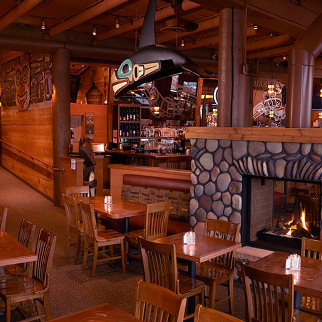 ivar's salmon house