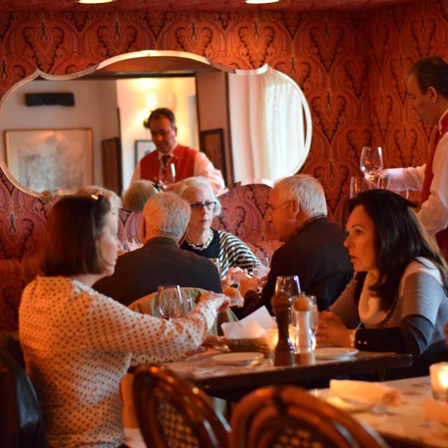 Jacques' Brasserie at L'Auberge Chez Francois Restaurant Great Falls