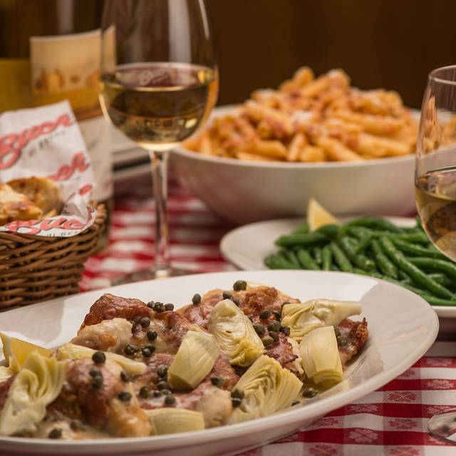 Buca Di Beppo Cincinnati Restaurant Norwood Oh Opentable Buca Di Beppo Cincinnati Norwood Oh