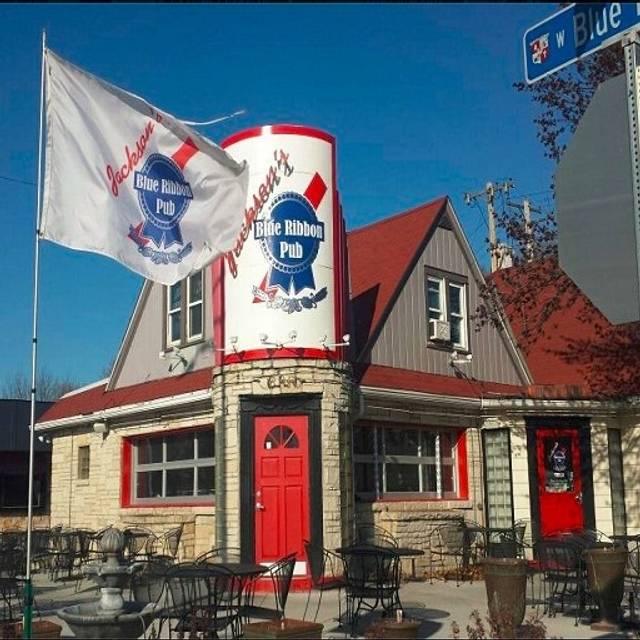 Jackson's Blue Ribbon Pub Wauwatosa Restaurant Wauwatosa, WI