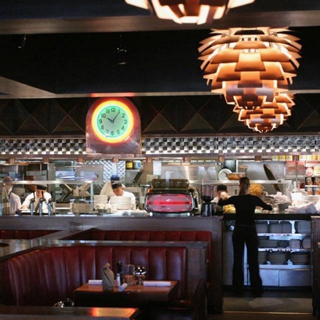 Houston's - Scottsdale Restaurant - Scottsdale, AZ | OpenTable
