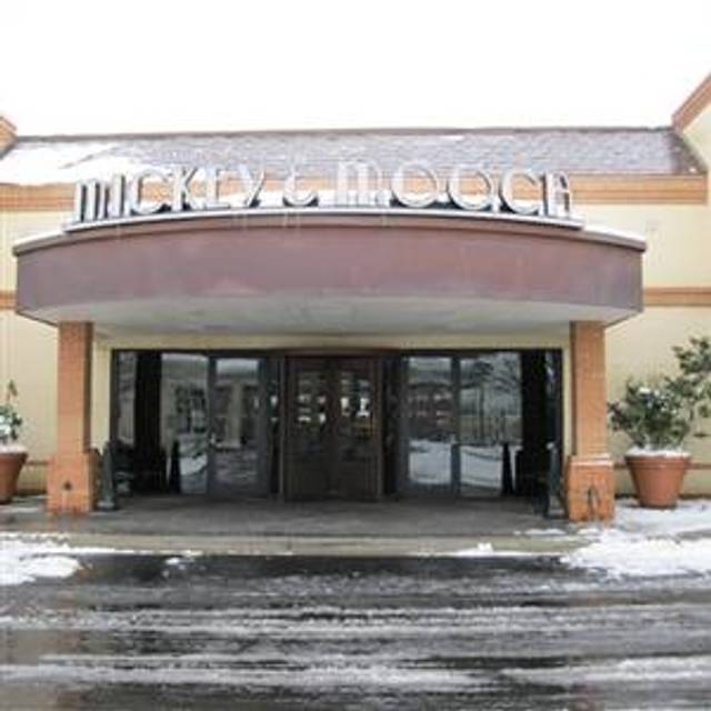 Mickey Mooch Lake Norman Restaurant Huntersville Nc Opentable Mickey Mooch Lake Norman