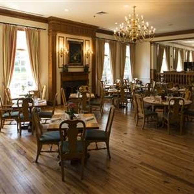 10 Restaurants Near Homewood Suites By Hilton Chesapeake 10 Restaurants Near Homewood Suites By Hilton Chesapeake Greenbrier Opentable