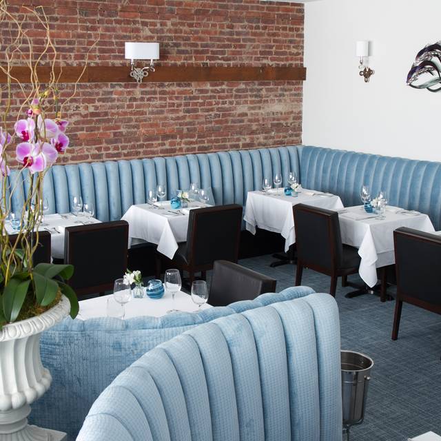Best Restaurants In Spring Lake Opentable Larimar Restaurant